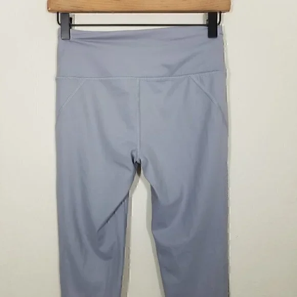 Victoria's Secret Sport Mesh Legging Size S - Picture 5 of 6